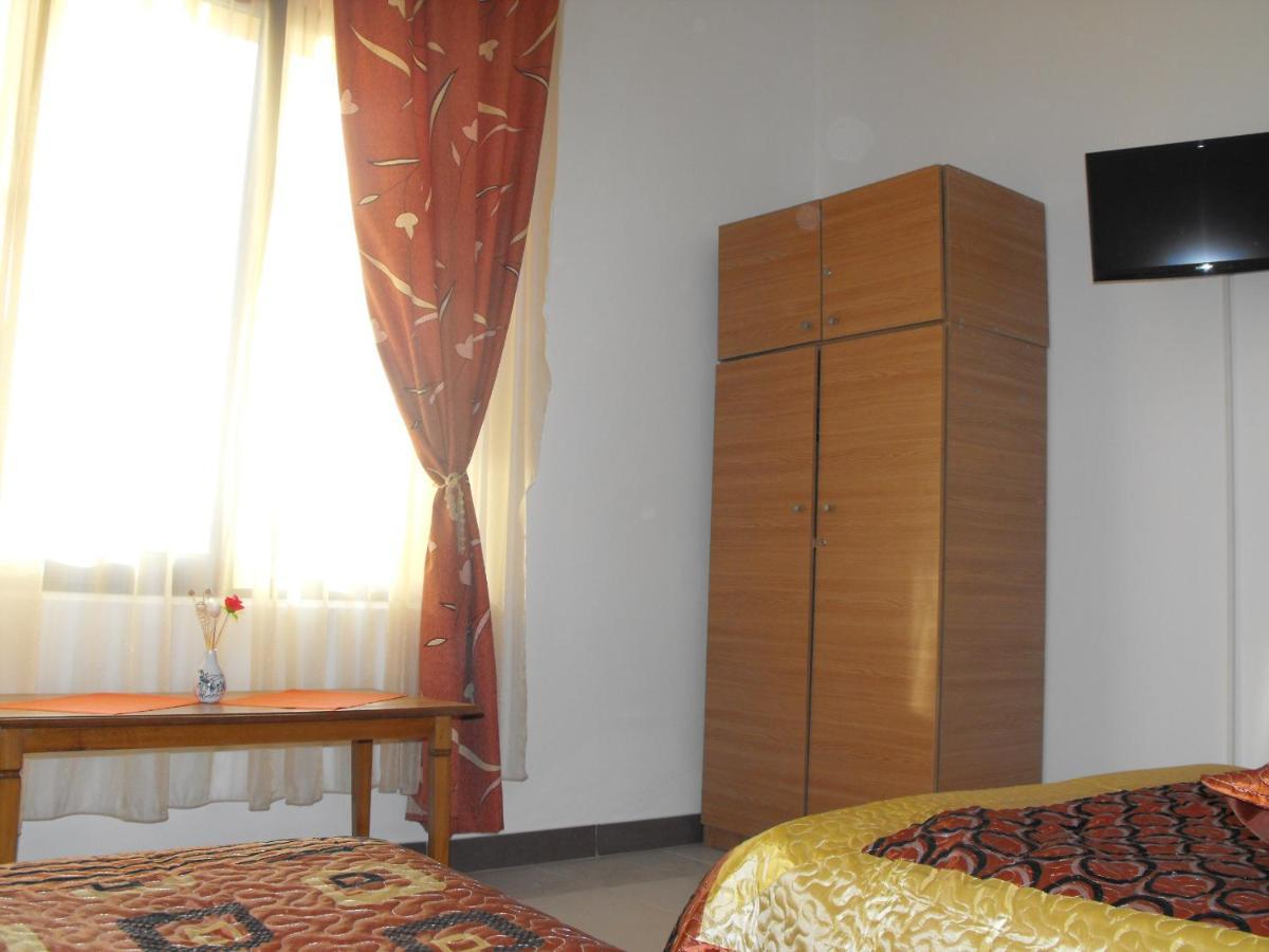 Casa Rustica Apart & Rooms Cîmpineanca 外观 照片